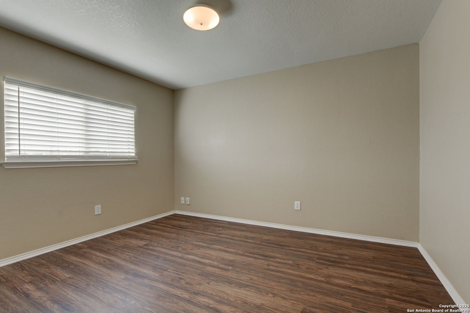 7906 Cortland Oak
