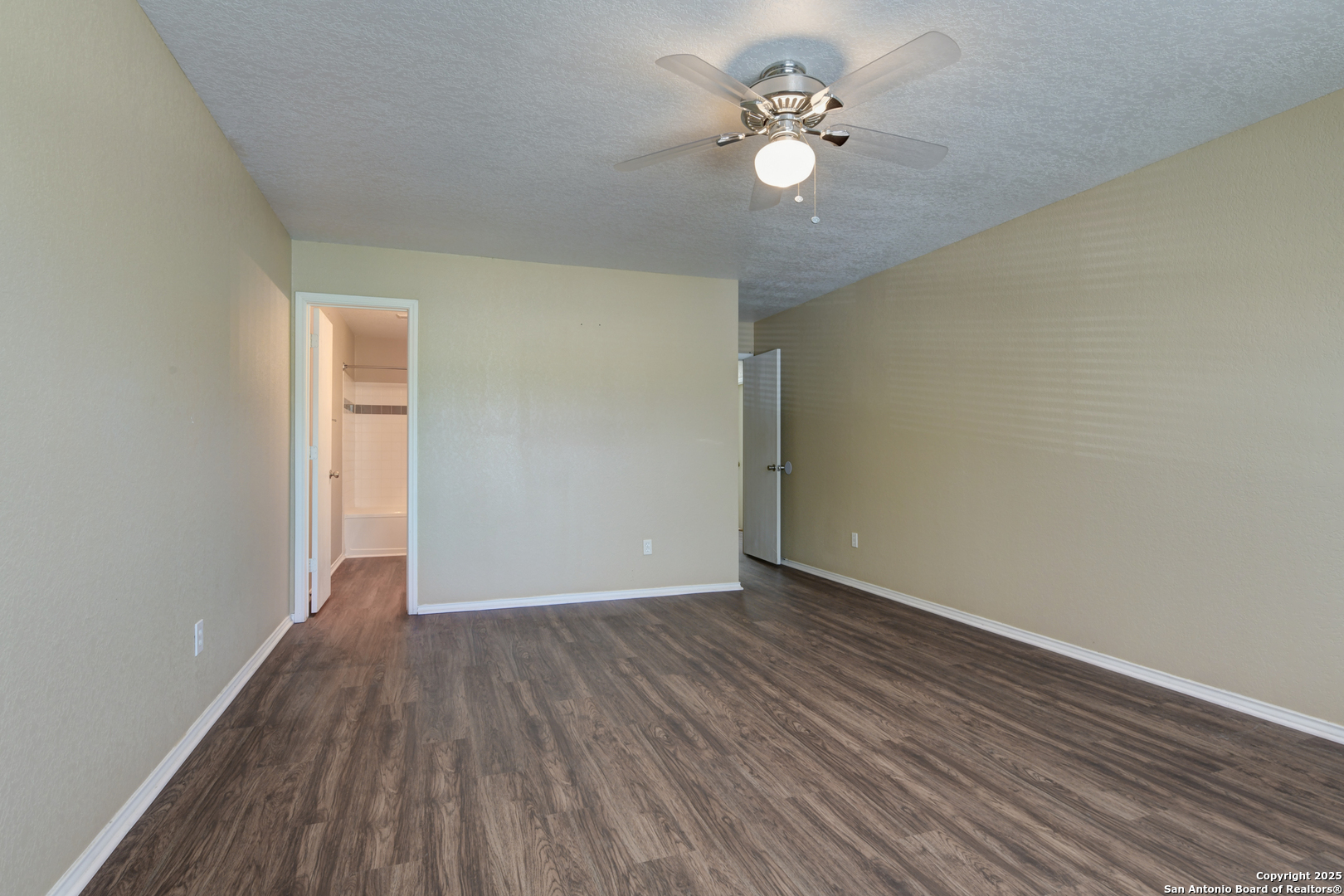 7906 Cortland Oak