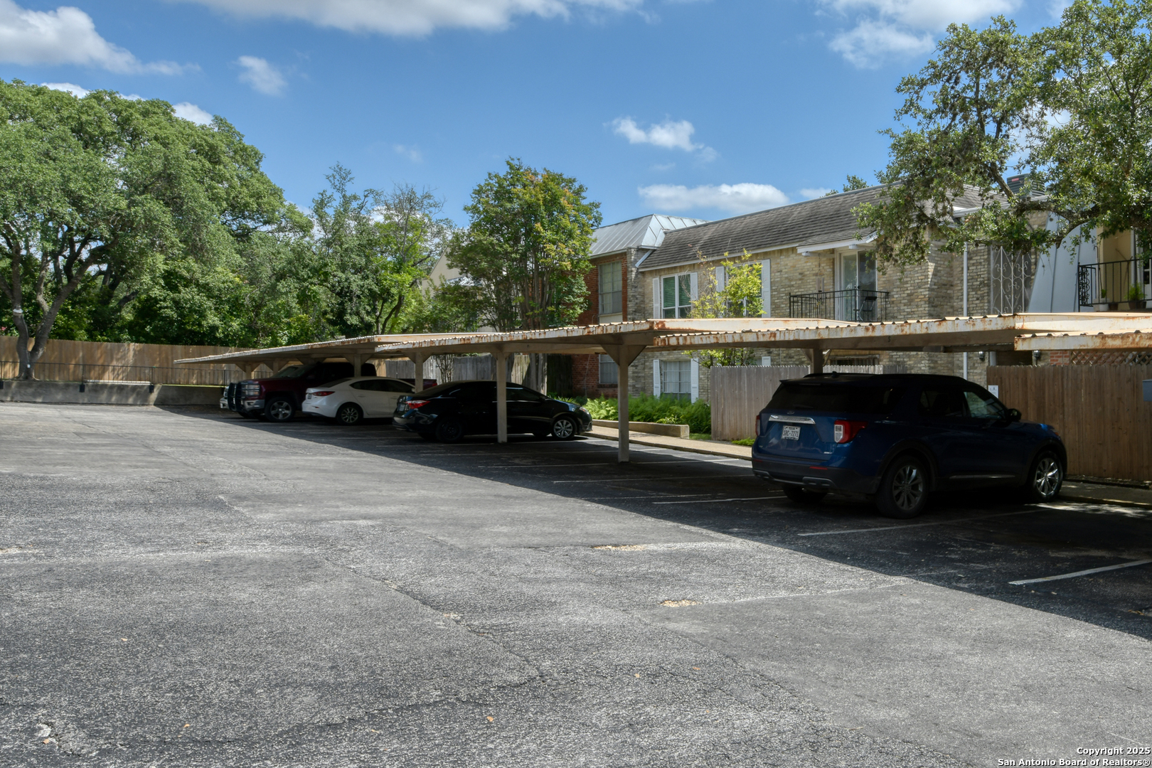 6718 Callaghan 307