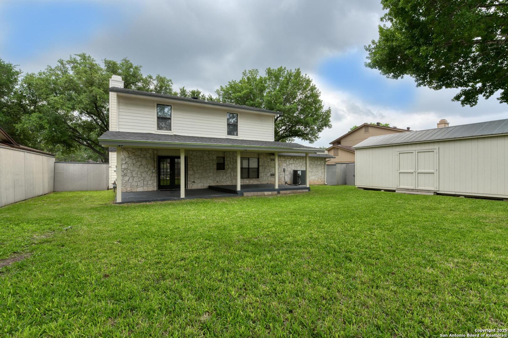 2215 Shady Rock Circle