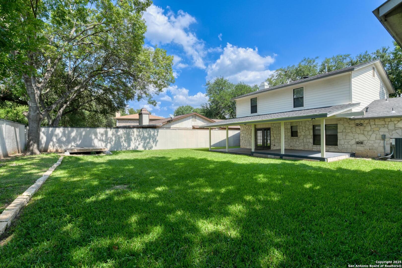 2215 Shady Rock Circle