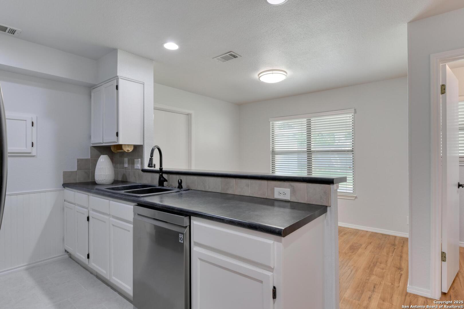 2215 Shady Rock Circle