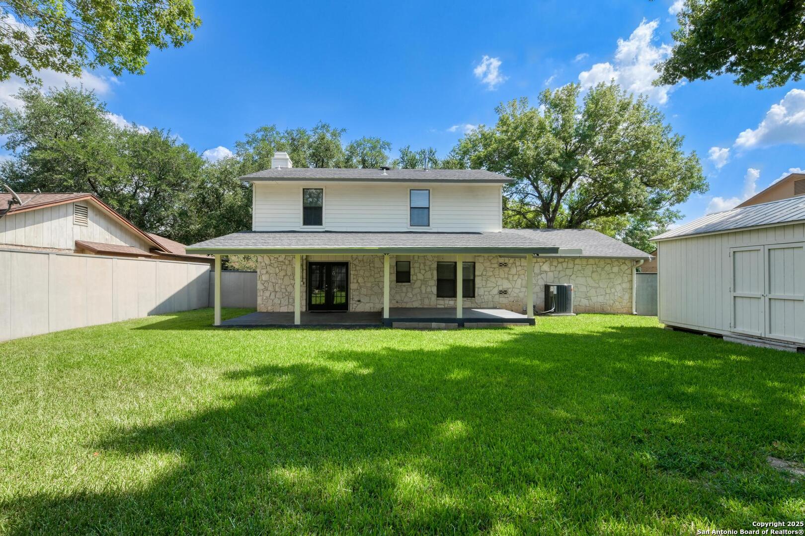 2215 Shady Rock Circle