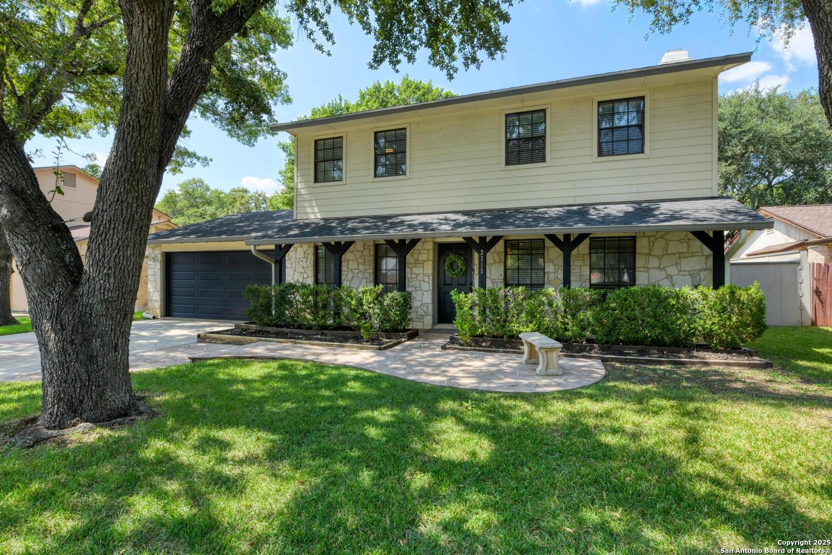 2215 Shady Rock Circle