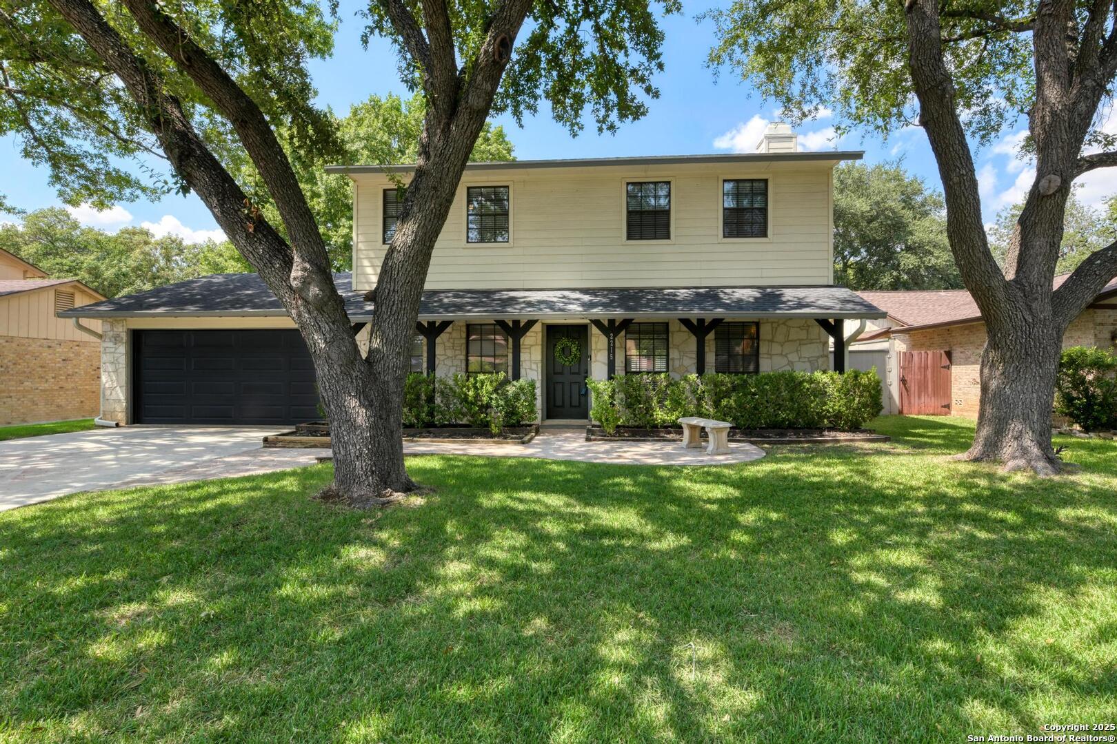 2215 Shady Rock Circle