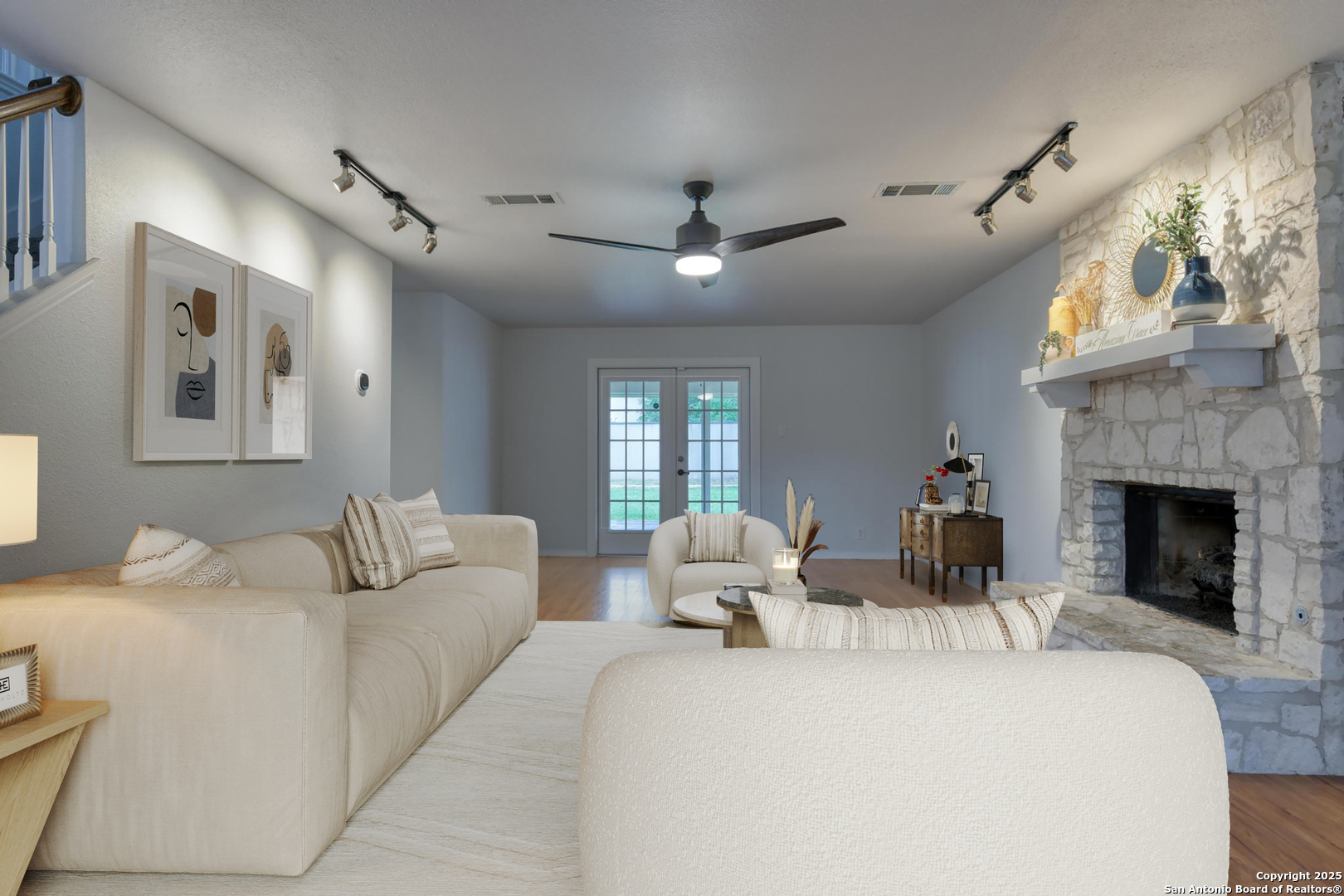 2215 Shady Rock Circle