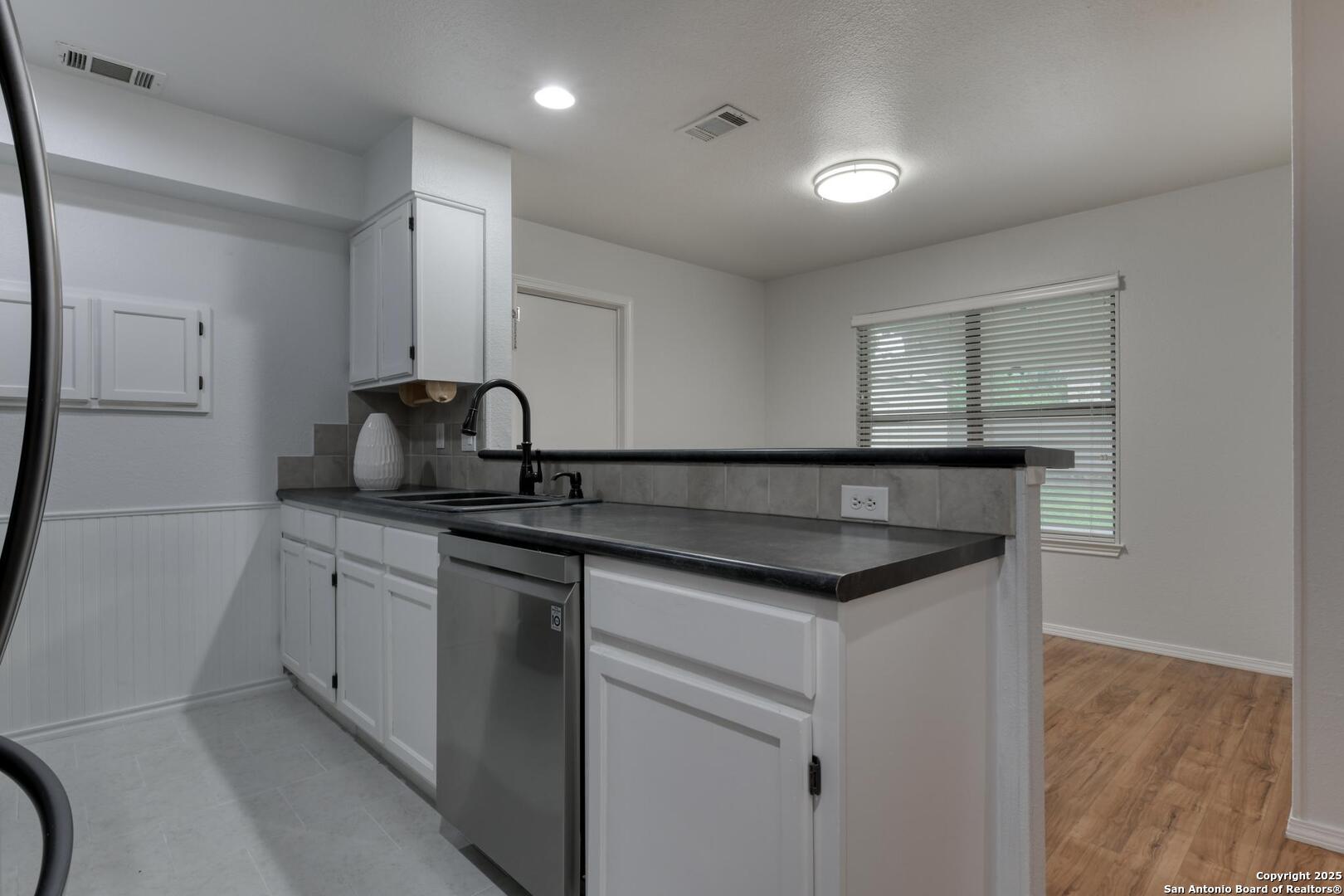 2215 Shady Rock Circle
