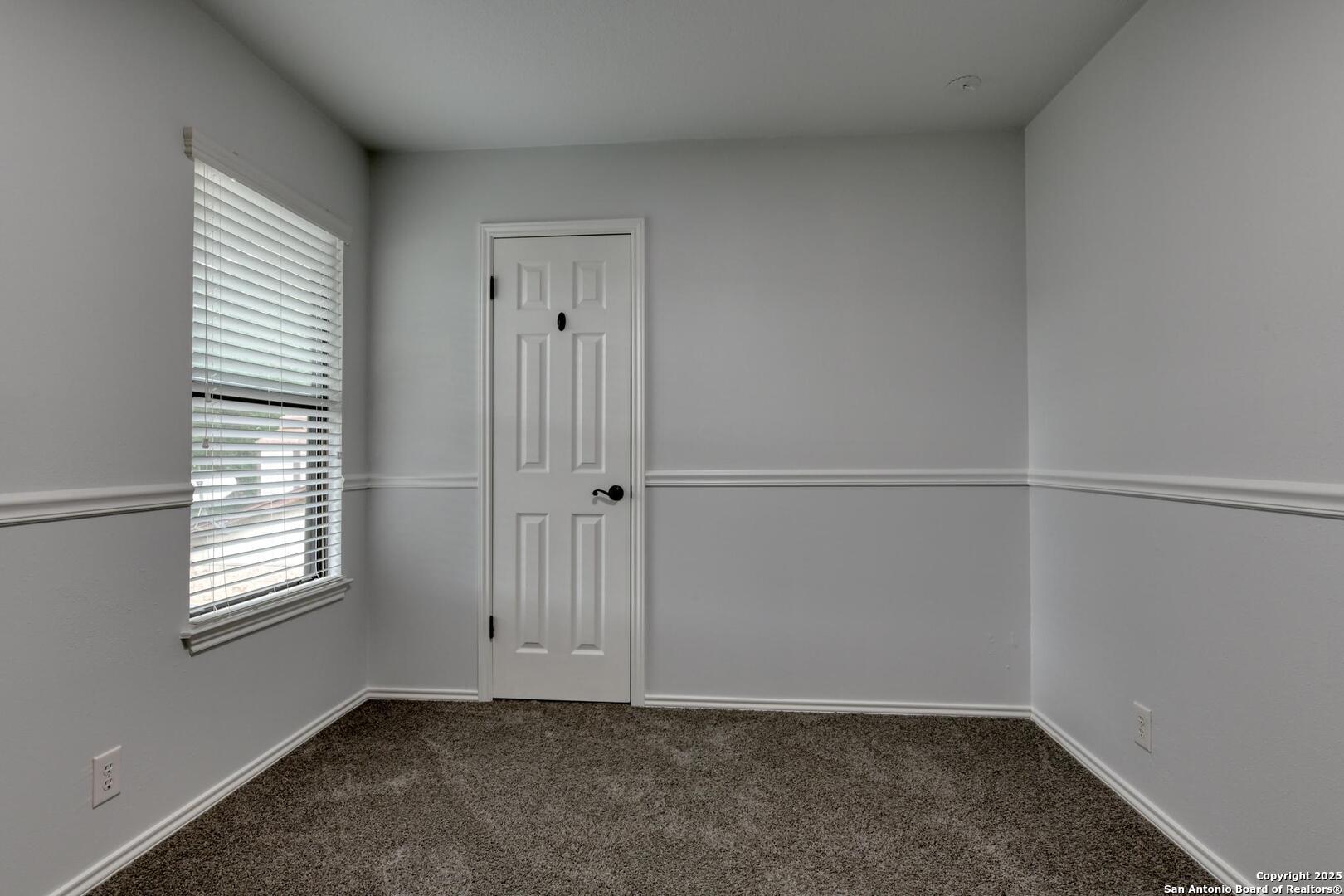 2215 Shady Rock Circle