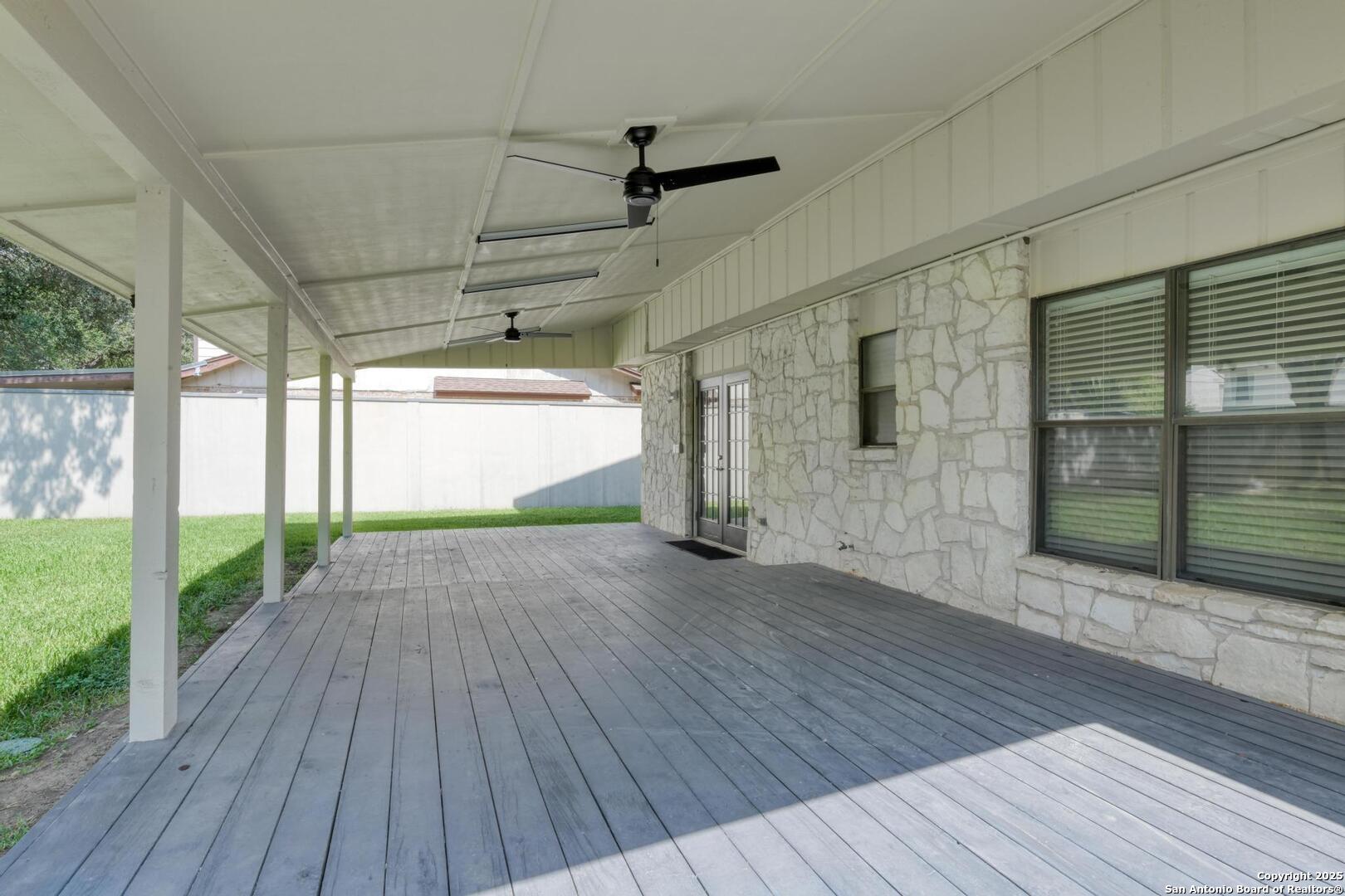 2215 Shady Rock Circle