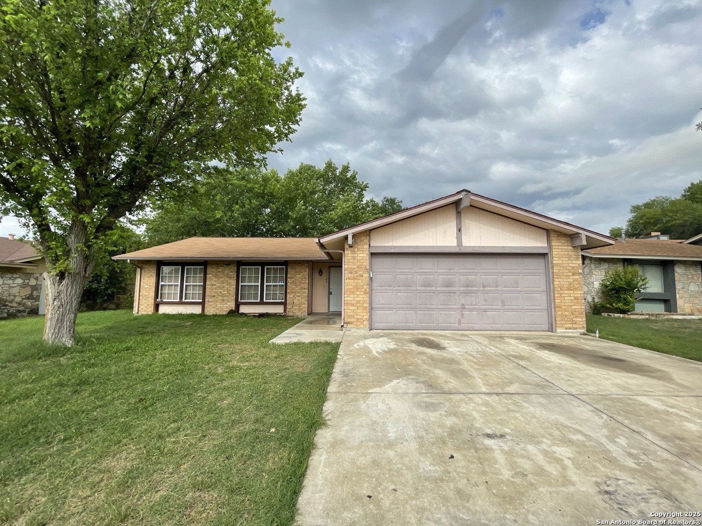 1127 Longmont