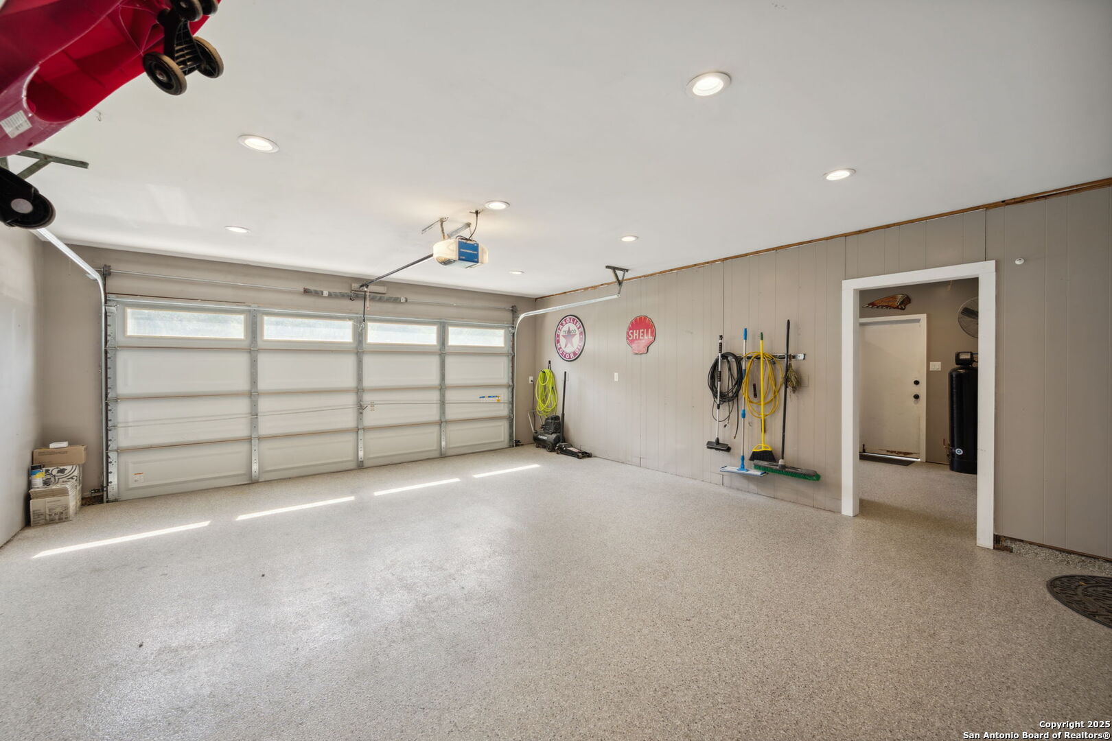 7904 N Verde
