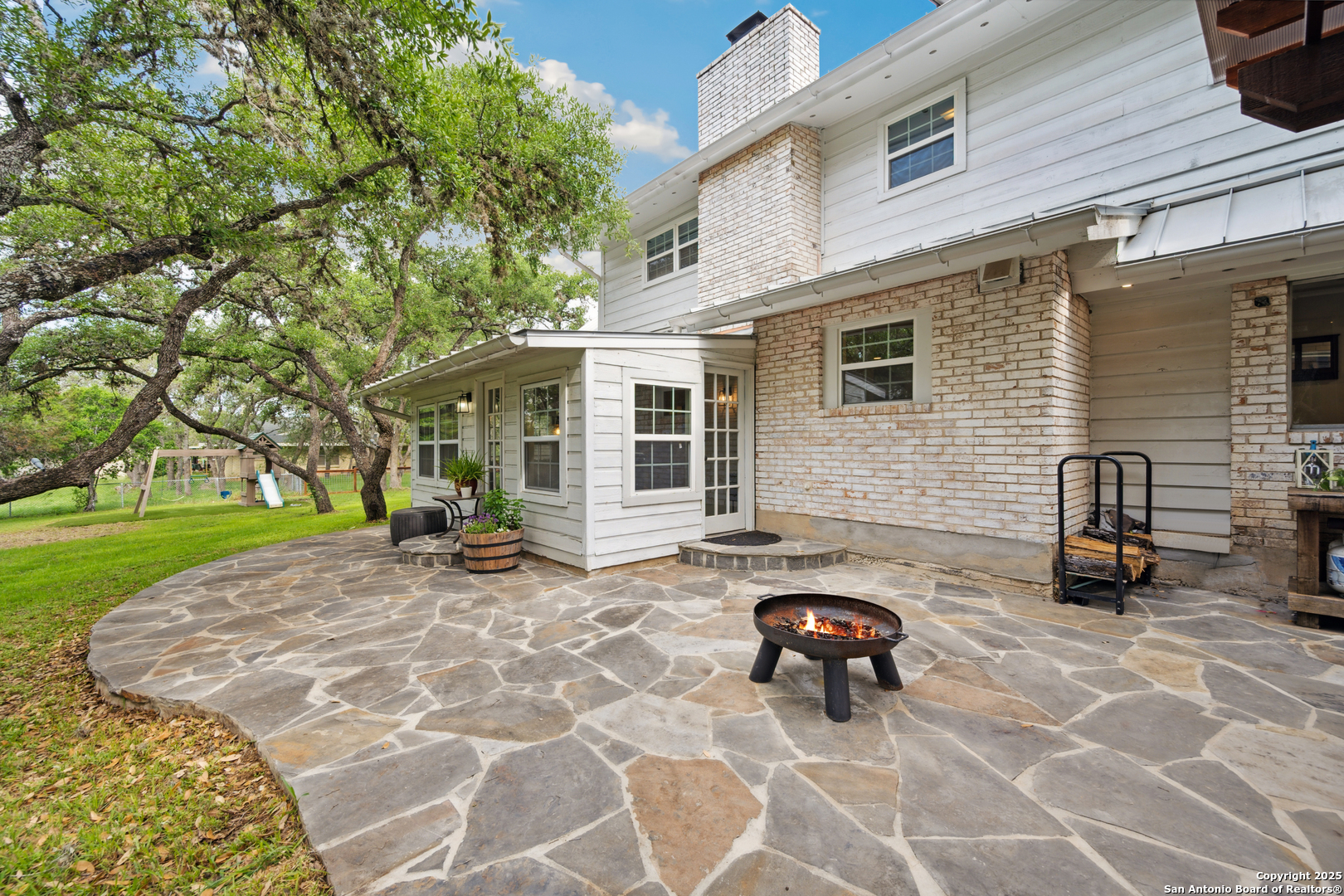 7904 N Verde