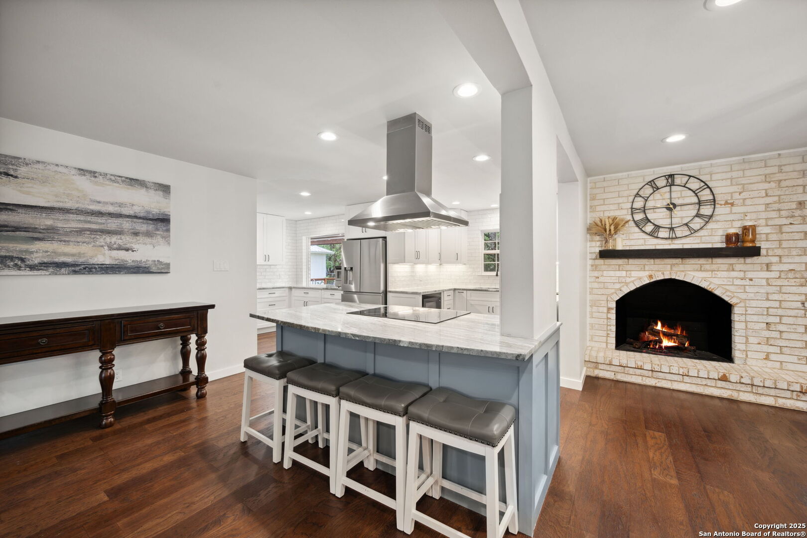 7904 N Verde