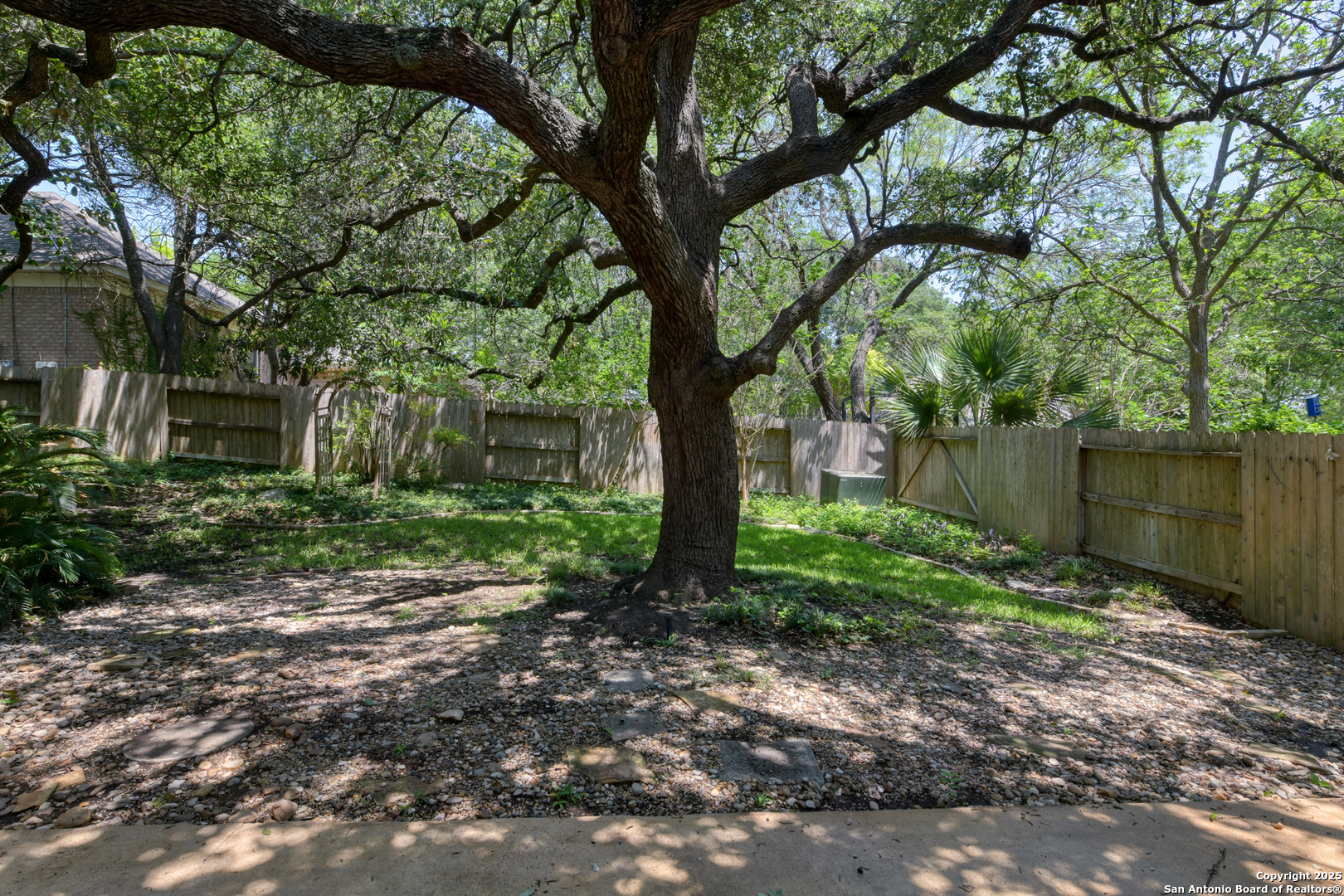 9426 Keegans Woods