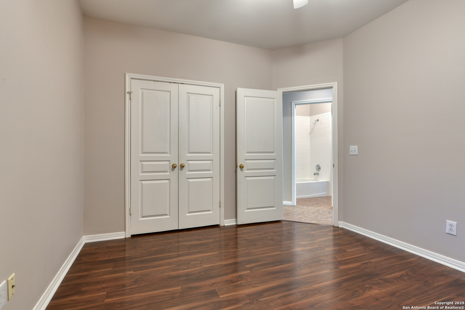 9426 Keegans Woods