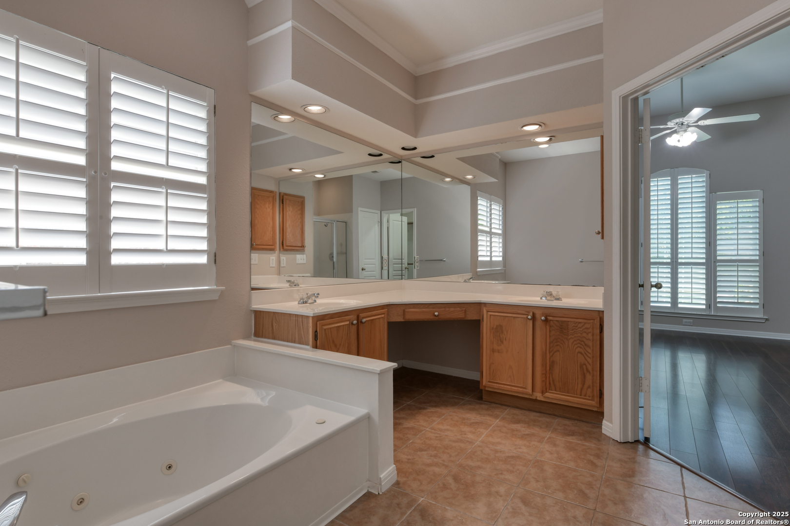9426 Keegans Woods
