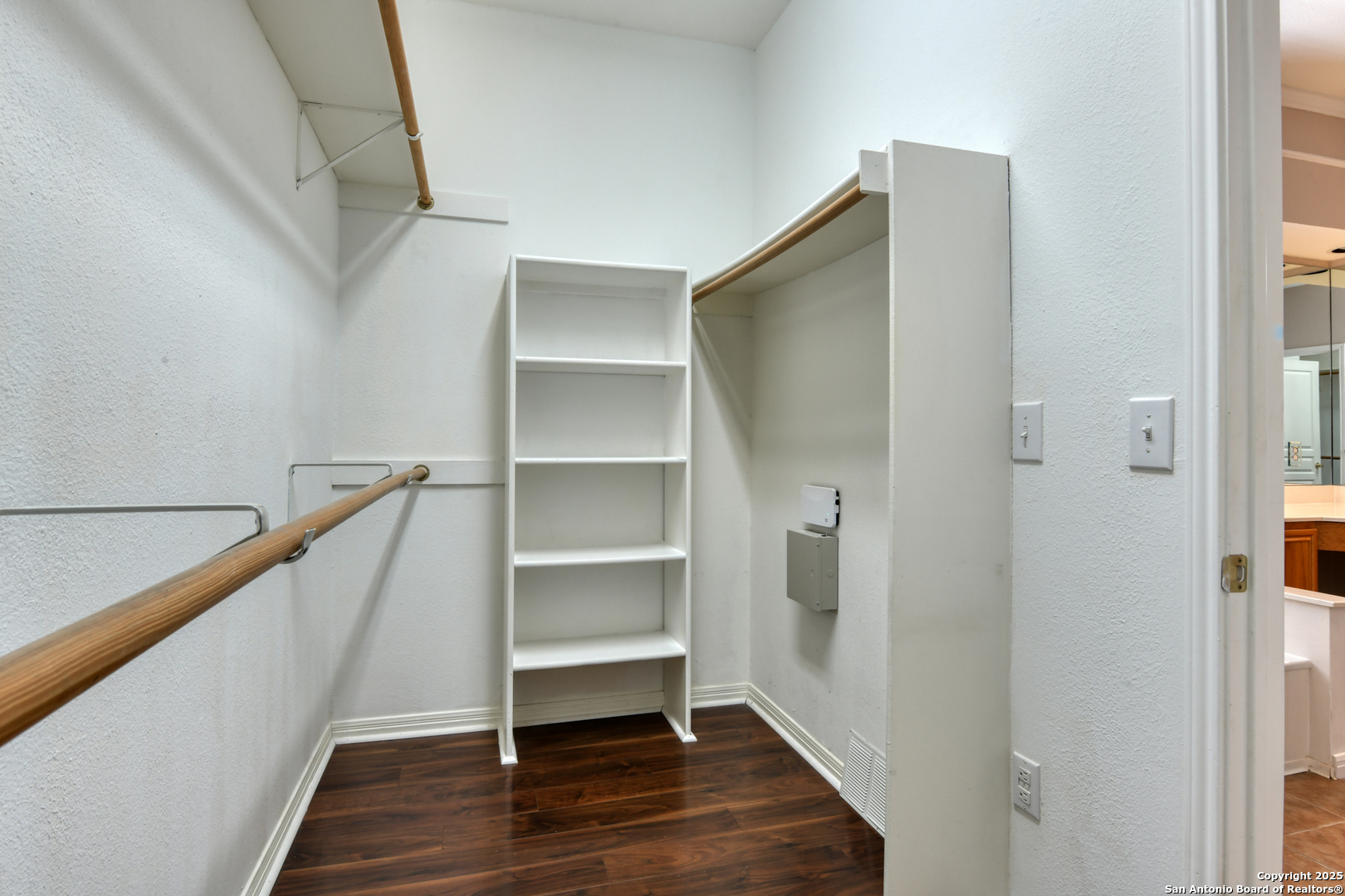 9426 Keegans Woods