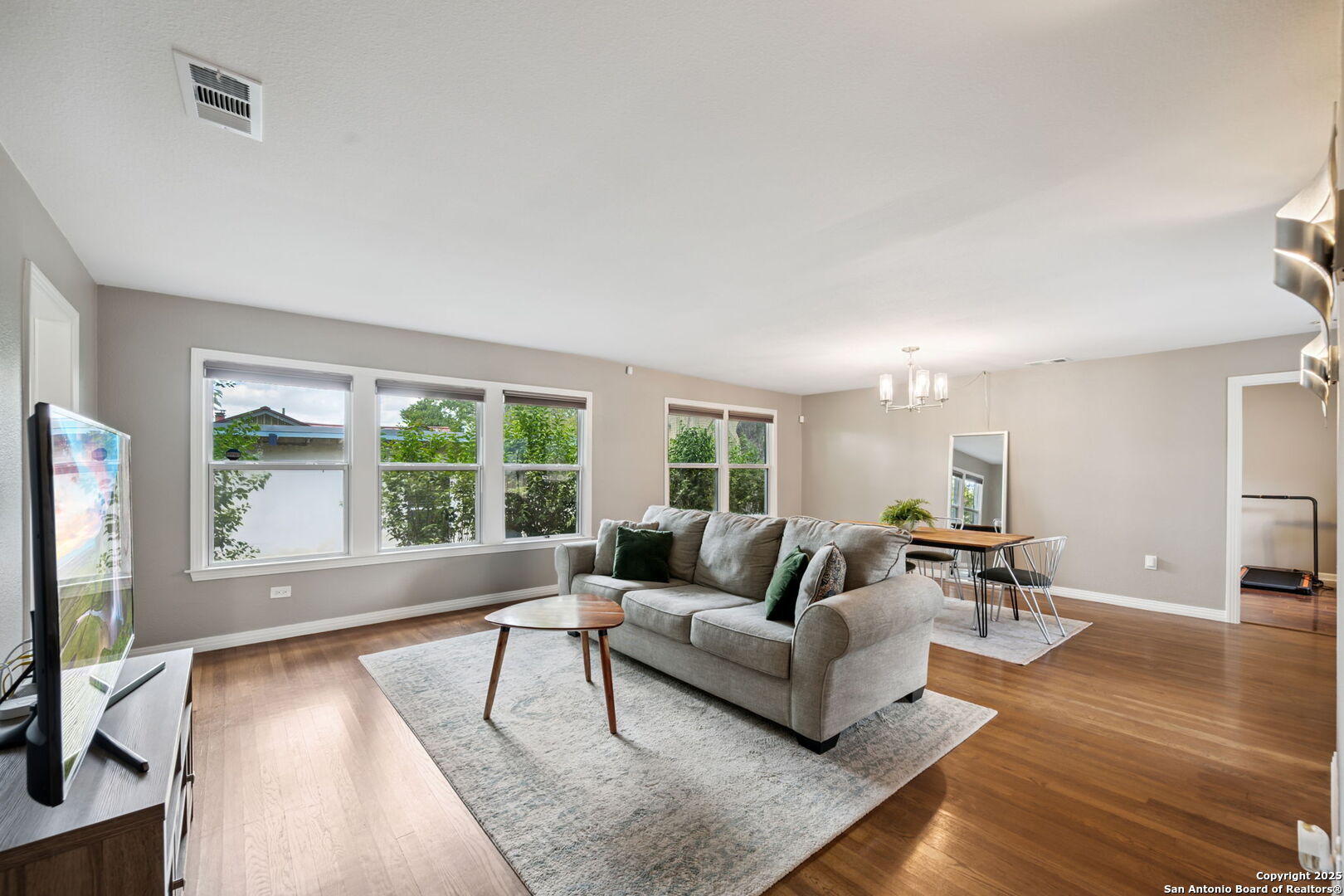 515 Queen Anne