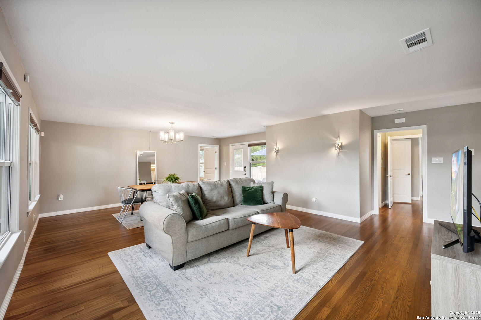 515 Queen Anne