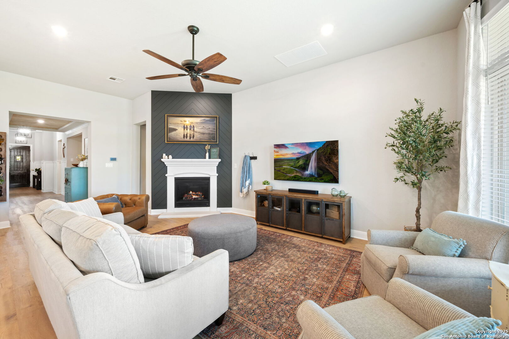 19018 Mountain Place