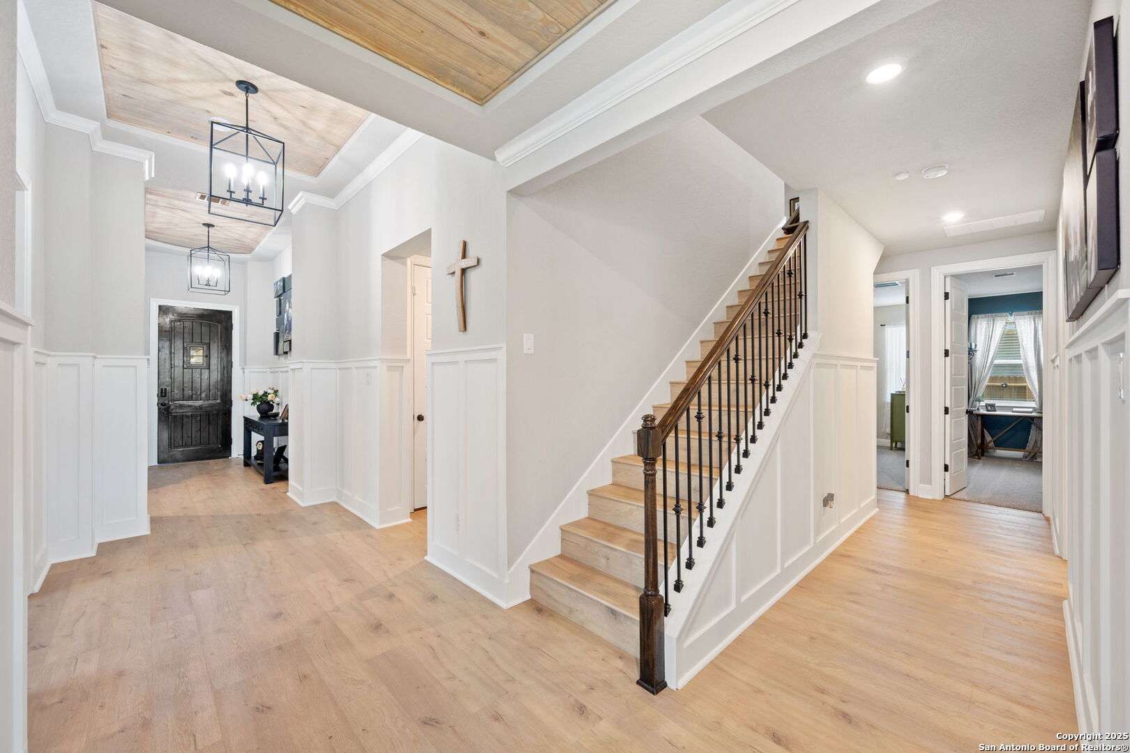 19018 Mountain Place