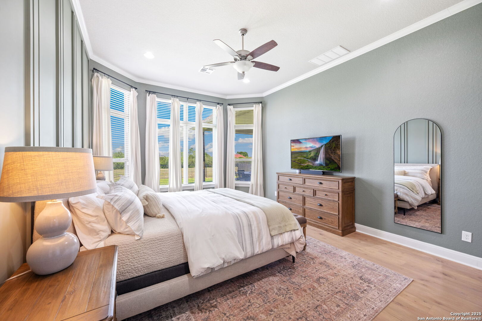 19018 Mountain Place