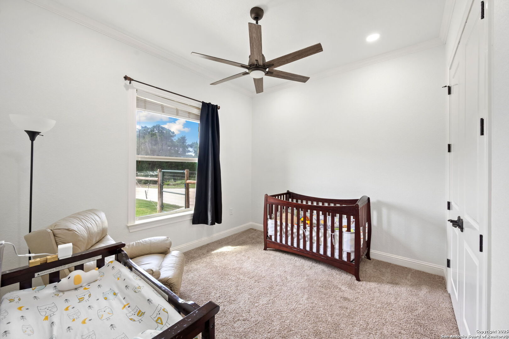 15311 Escarpment Oak