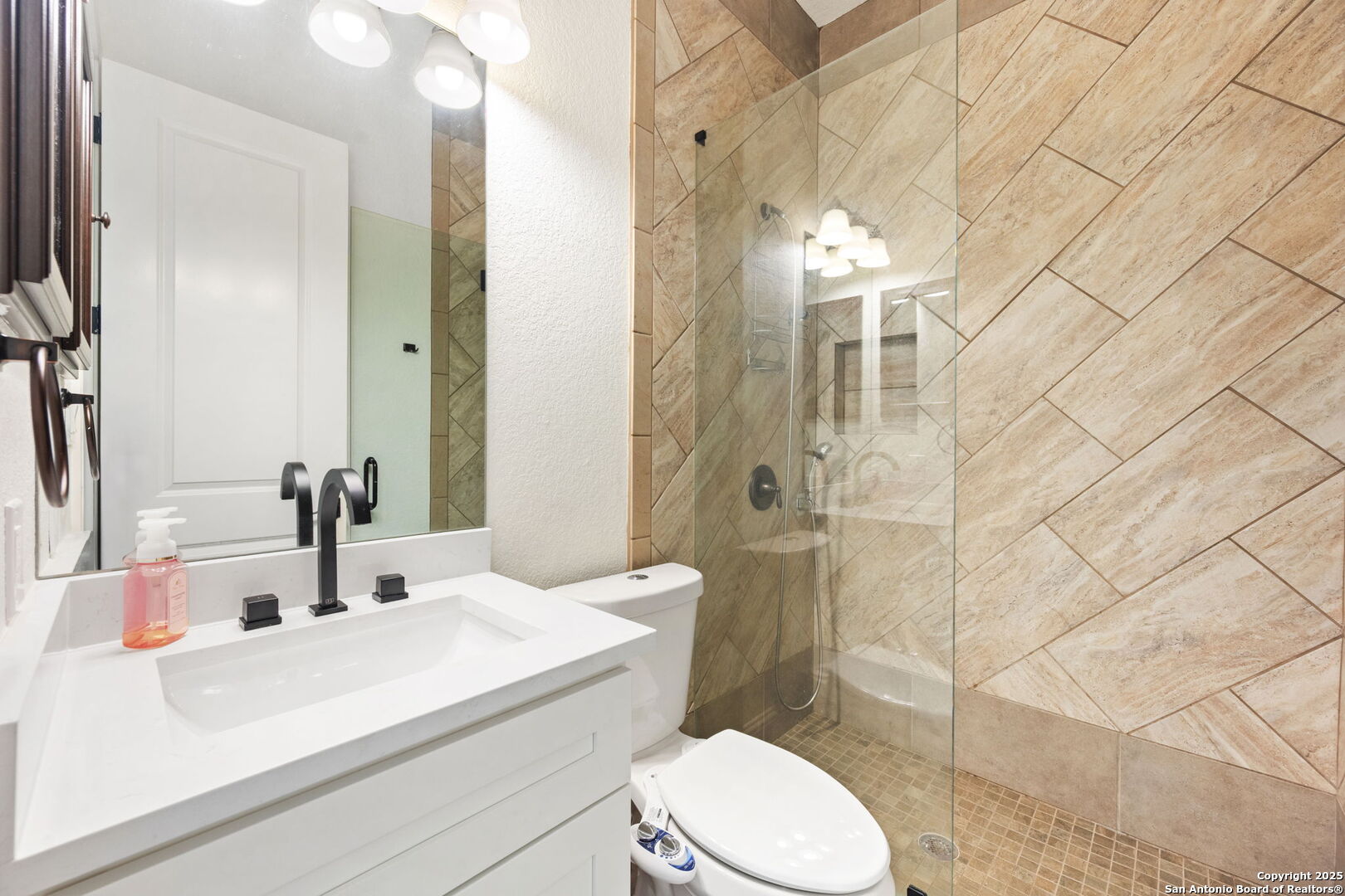 15311 Escarpment Oak