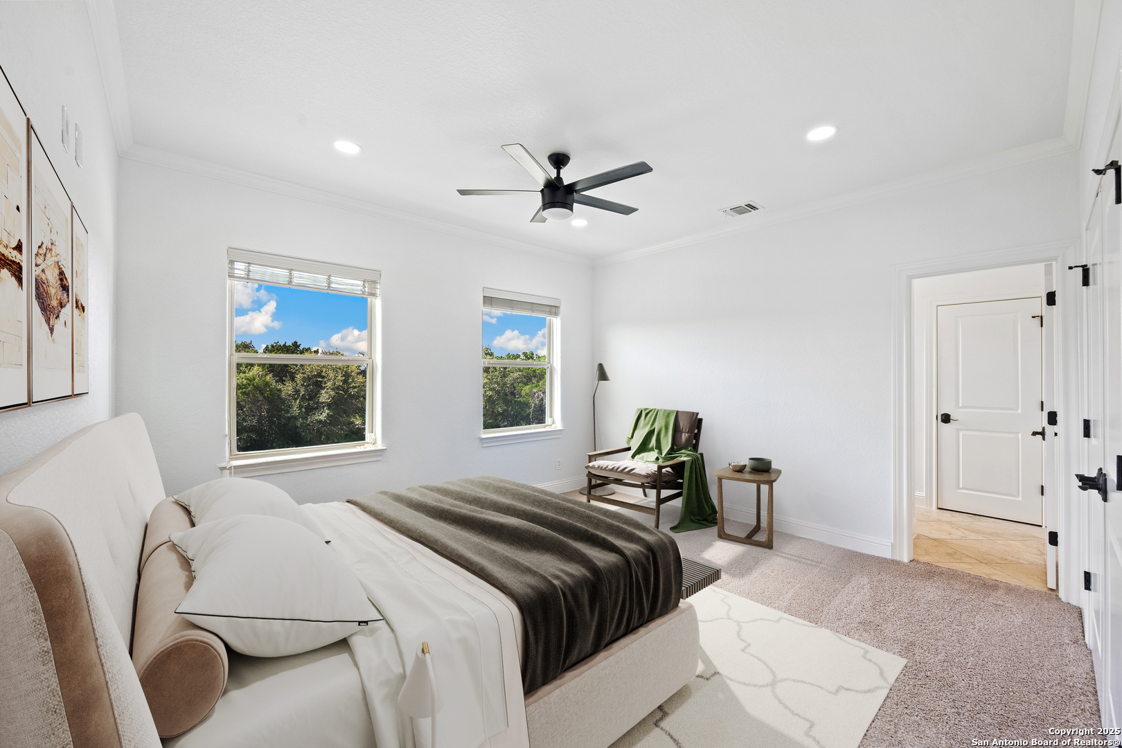 15311 Escarpment Oak