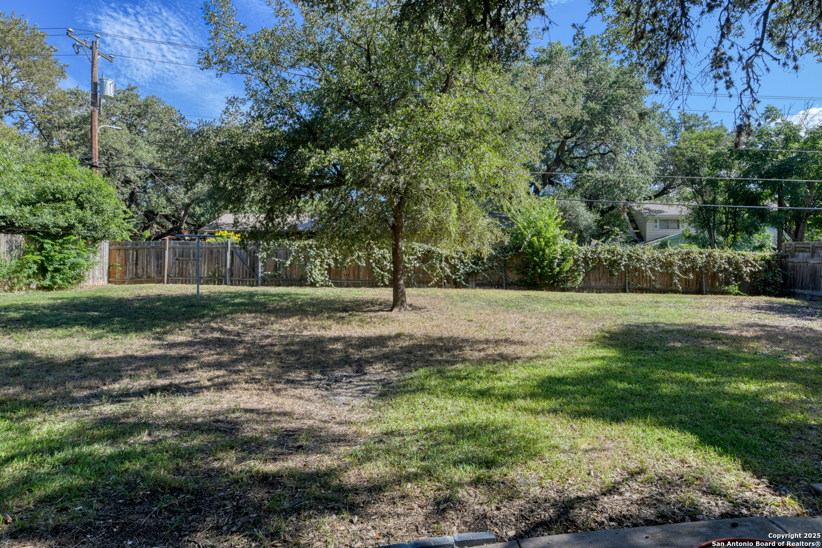 1115 Haltown Dr