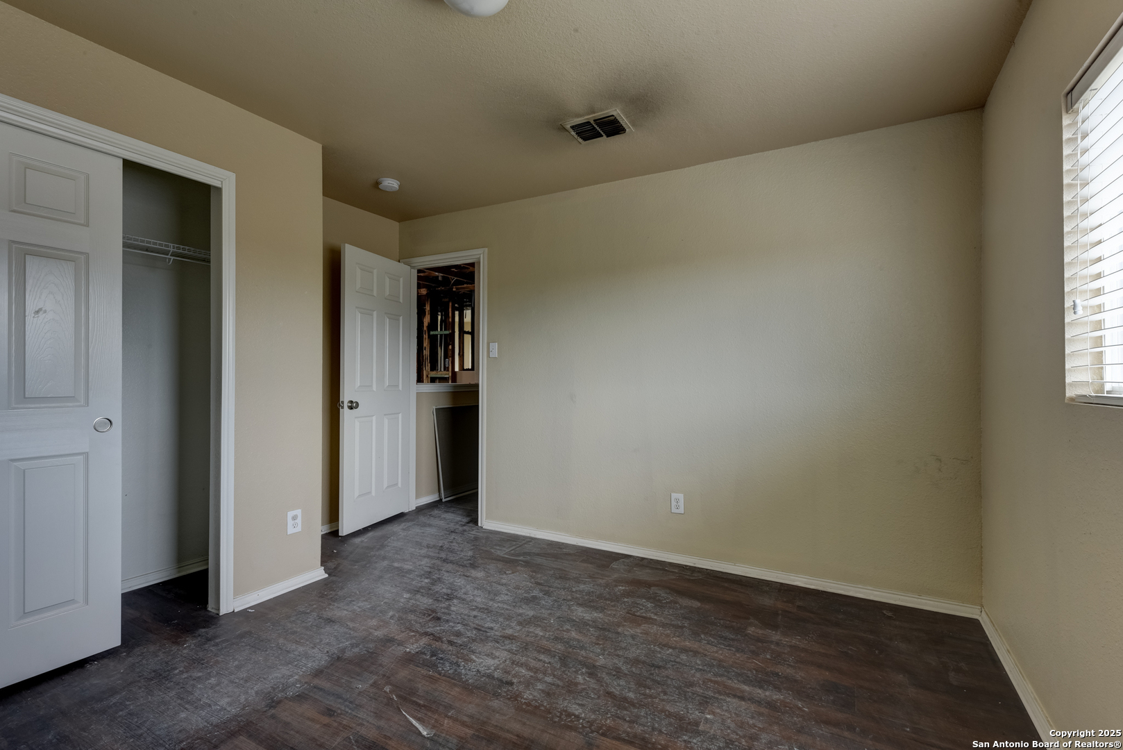 24615 Corral Gables