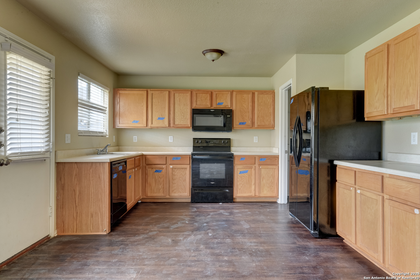 24615 Corral Gables