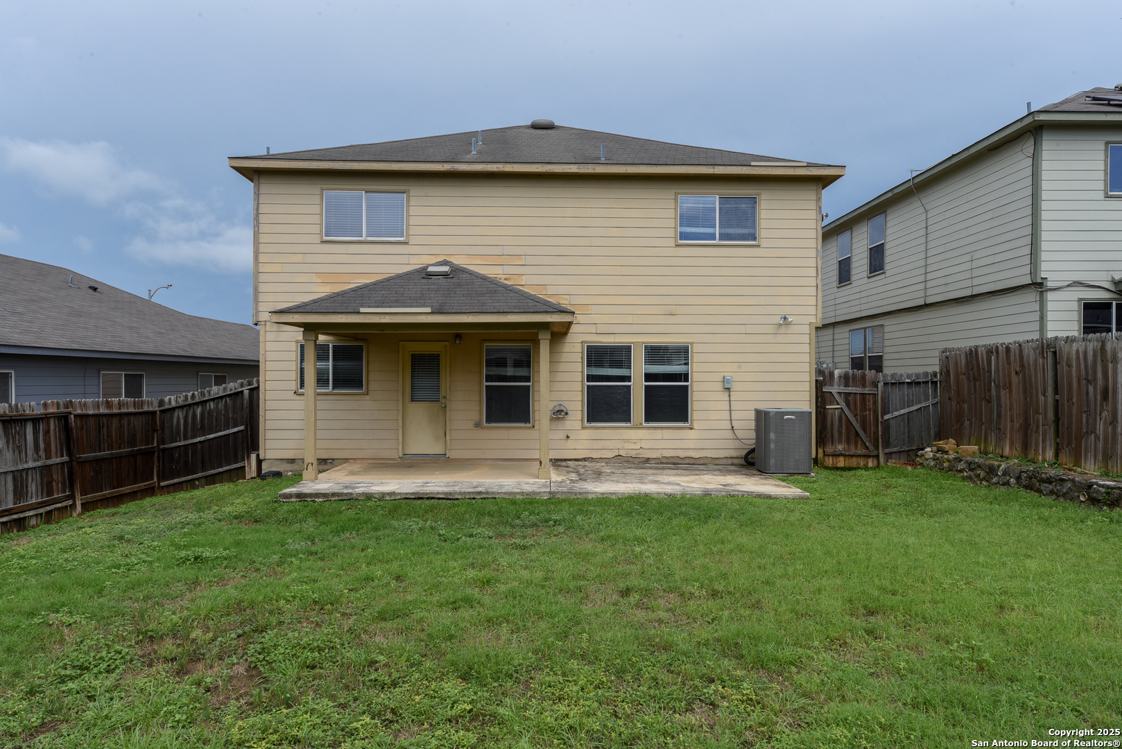 24615 Corral Gables