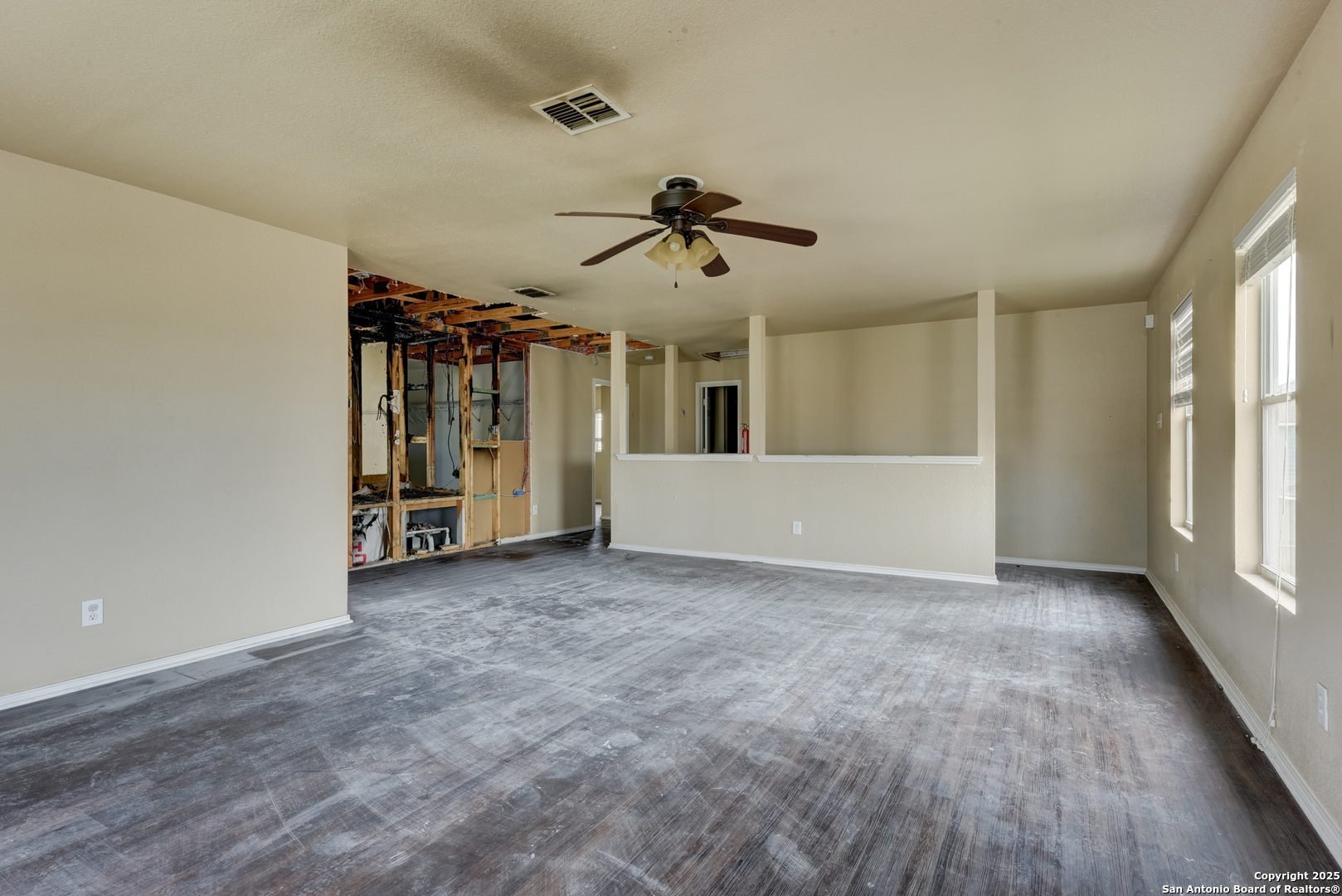 24615 Corral Gables