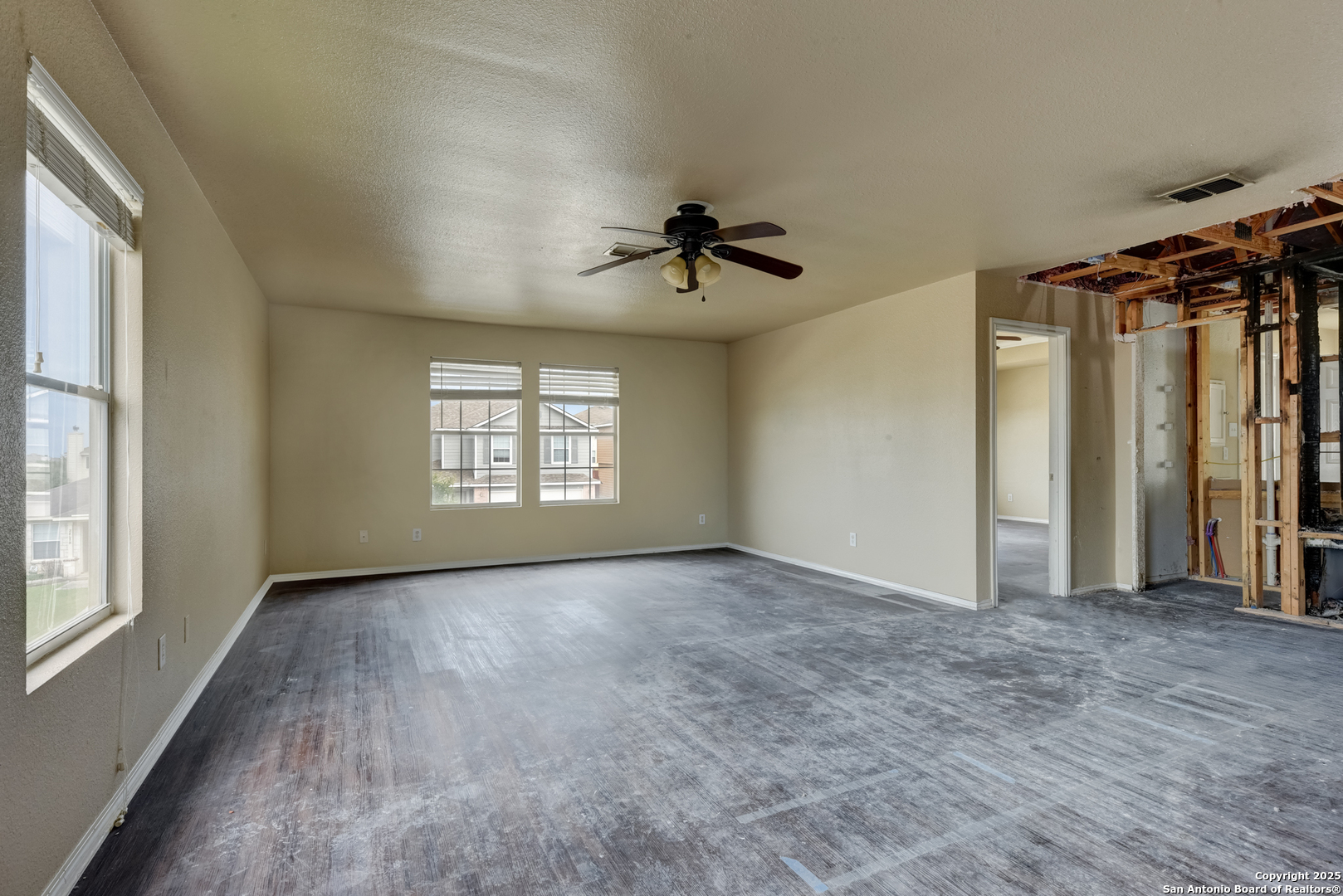 24615 Corral Gables
