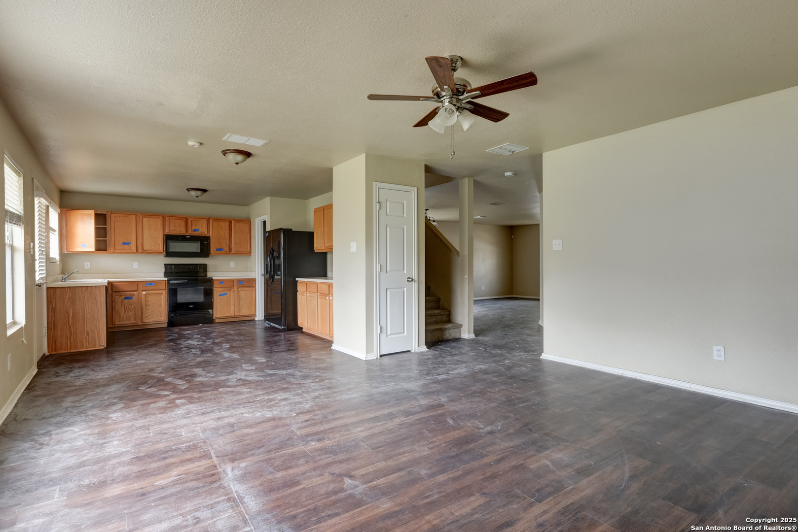 24615 Corral Gables