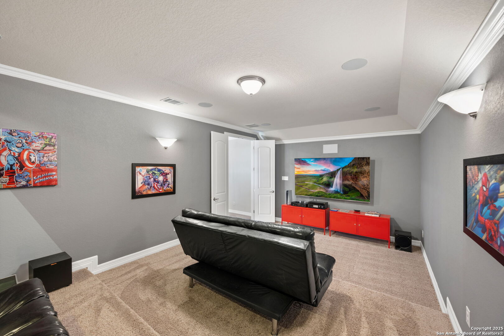 208 Roundtop Hill