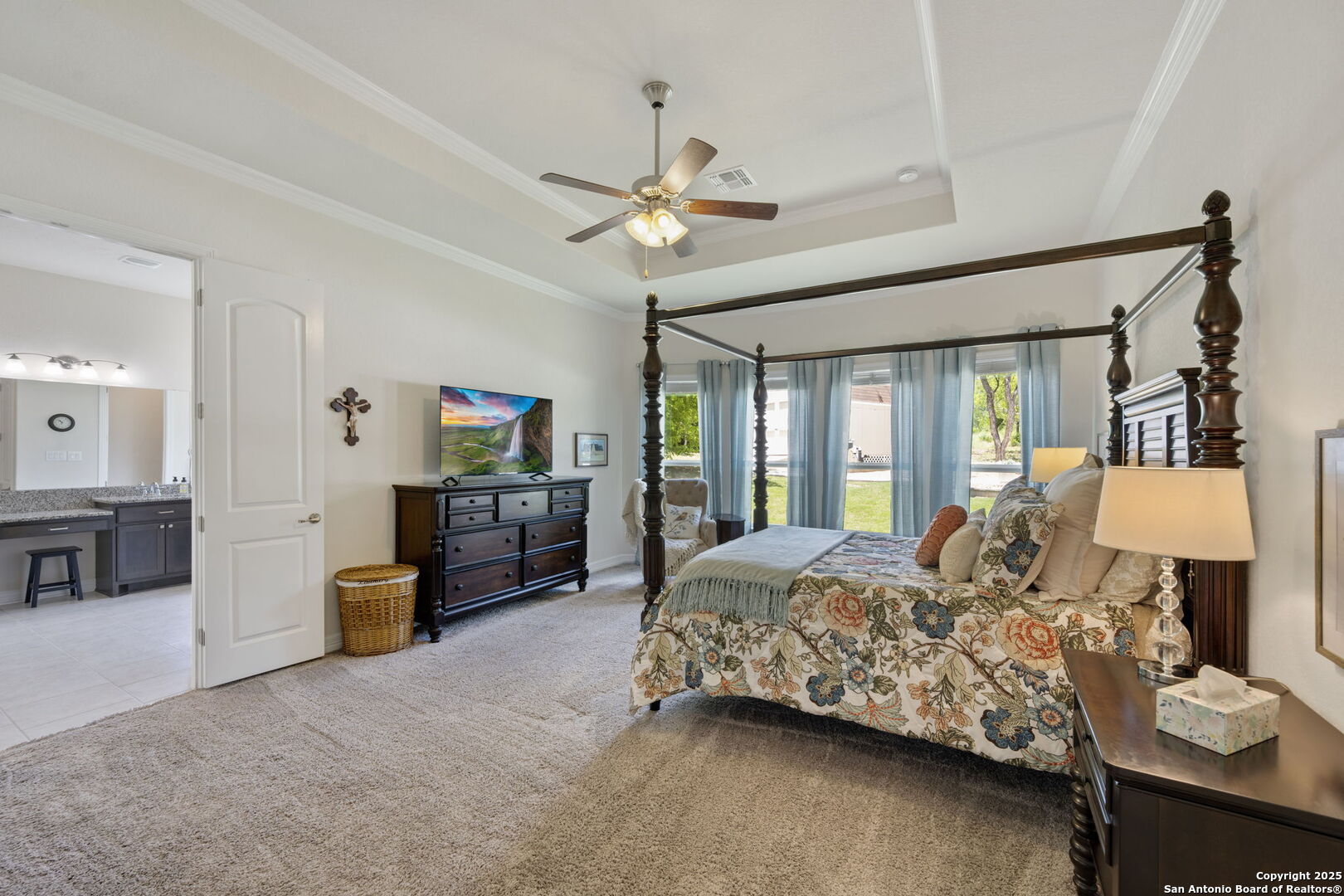 208 Roundtop Hill
