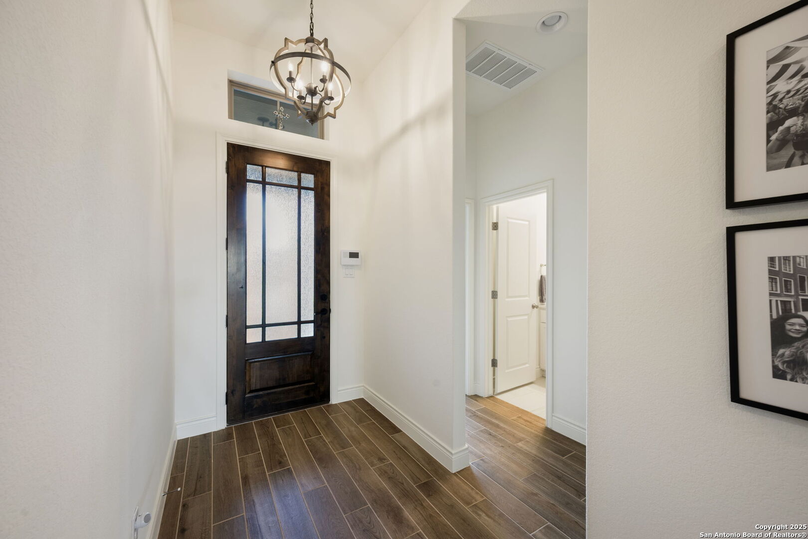 1159 Cadogan Squire