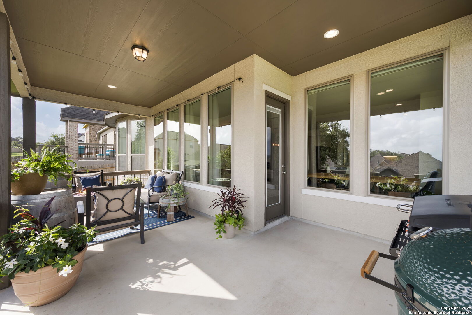 1159 Cadogan Squire