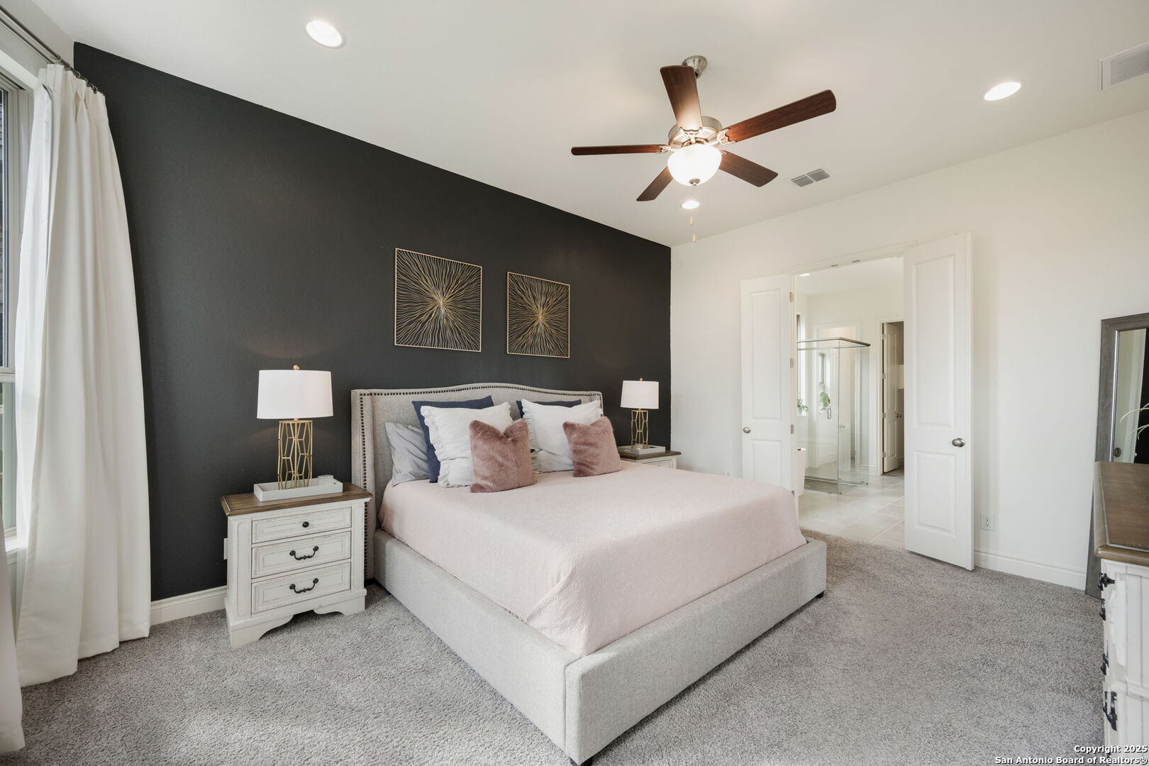 1159 Cadogan Squire