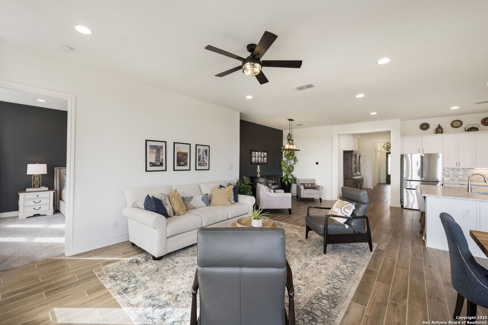 1159 Cadogan Squire