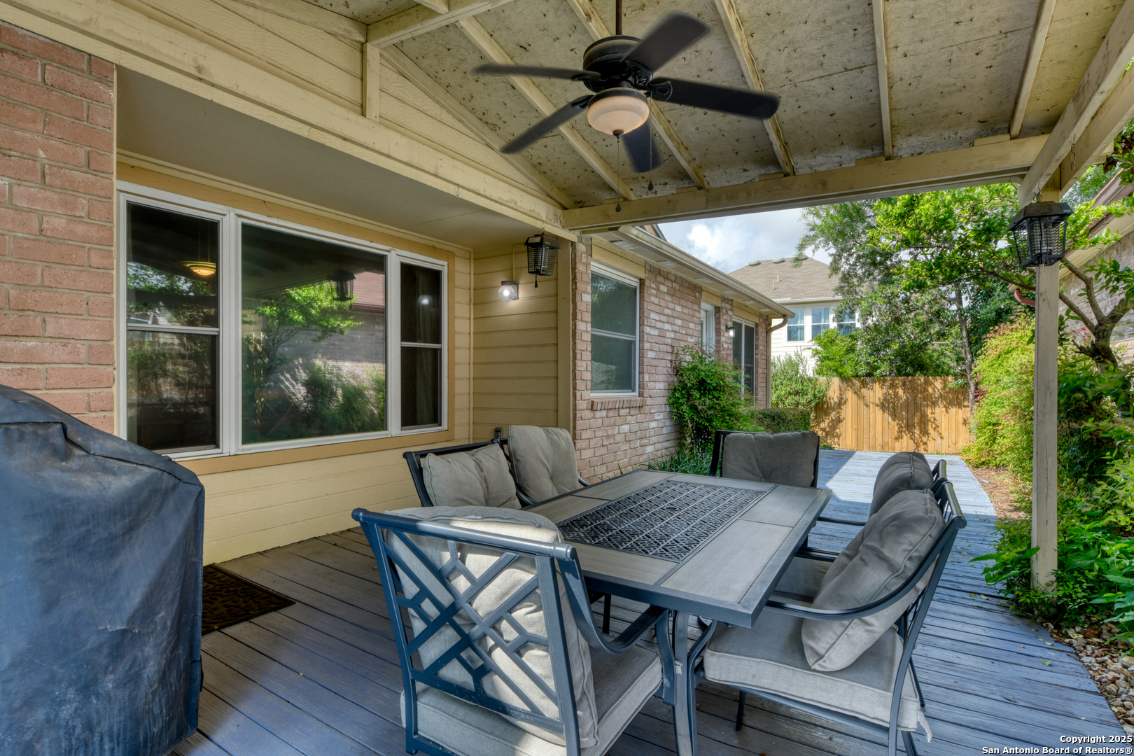 15211 Eagle Run