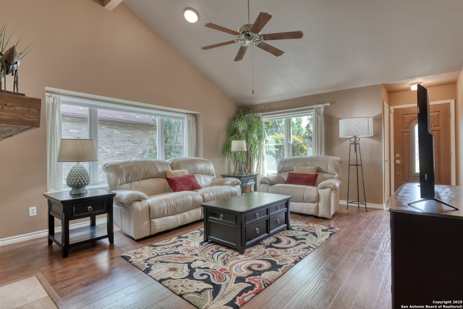 15211 Eagle Run