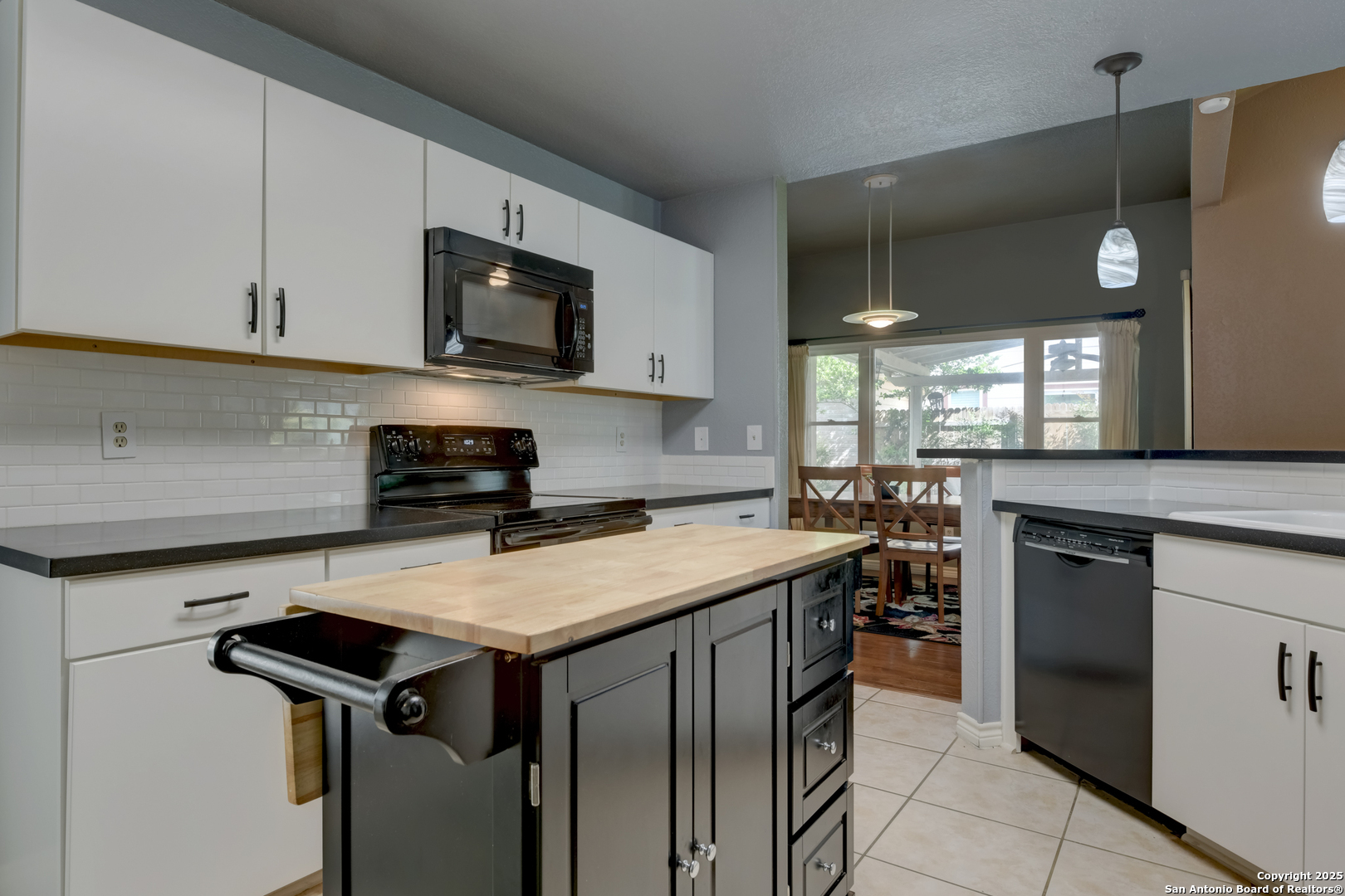 15211 Eagle Run