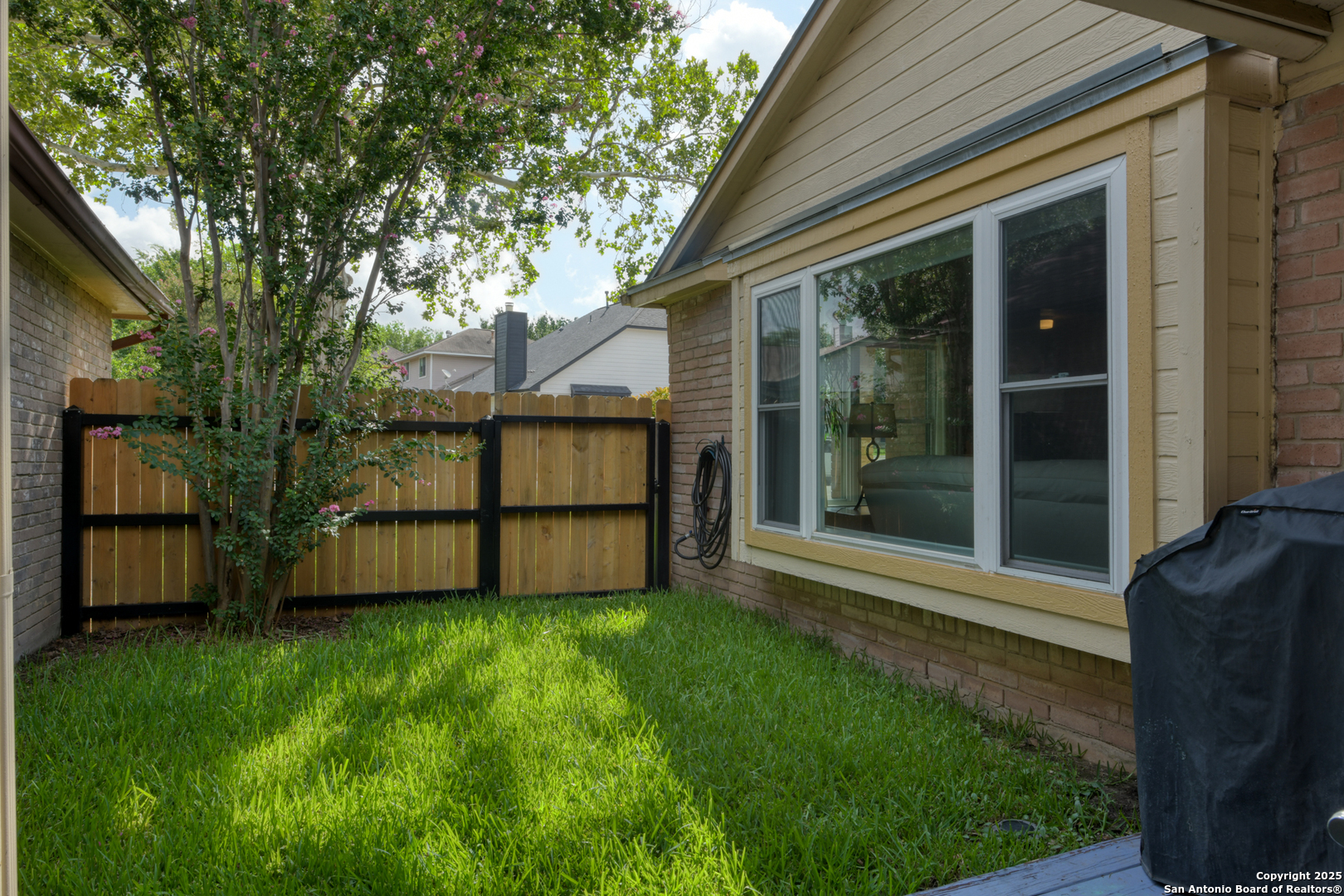 15211 Eagle Run