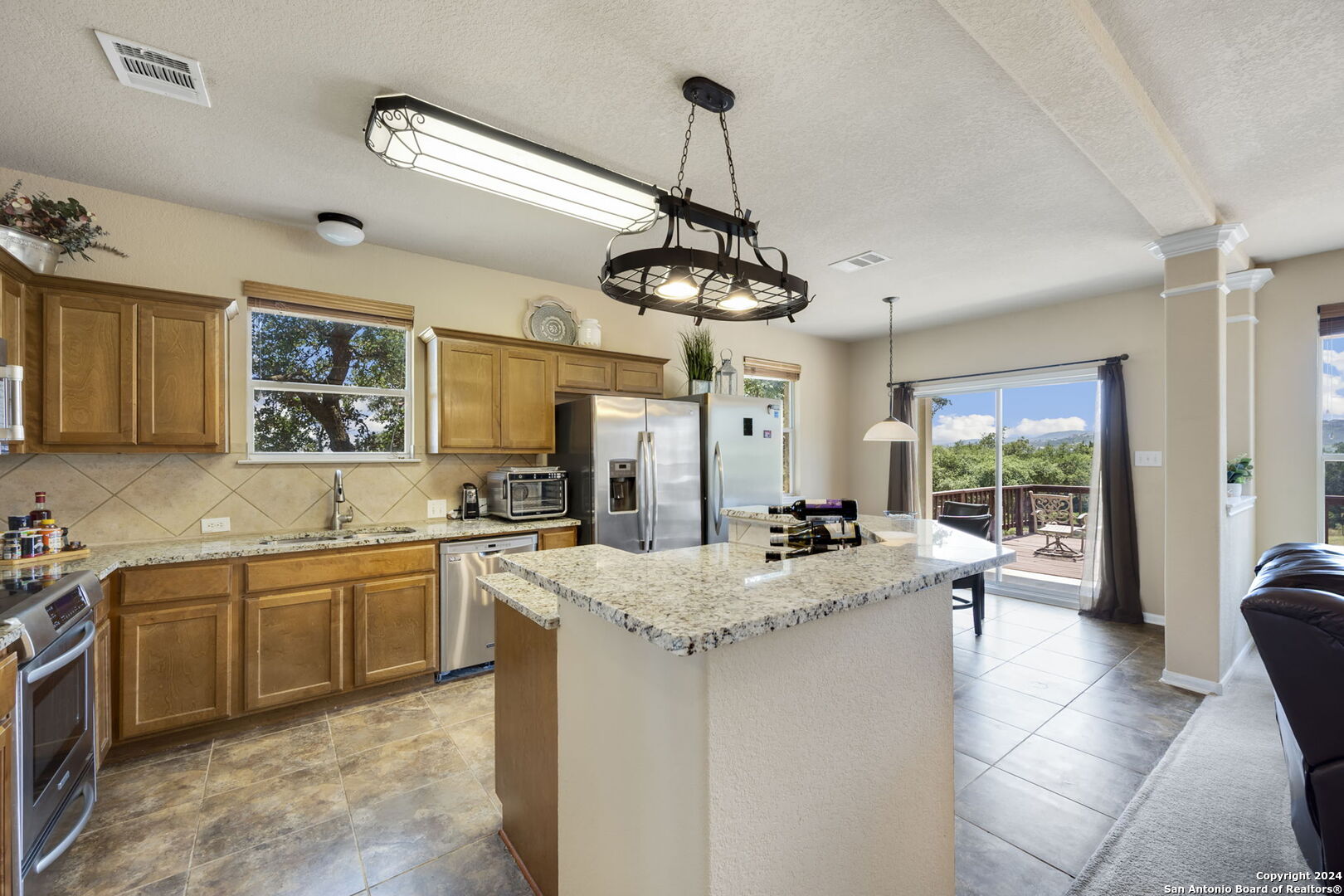 17132 Bandera Rd