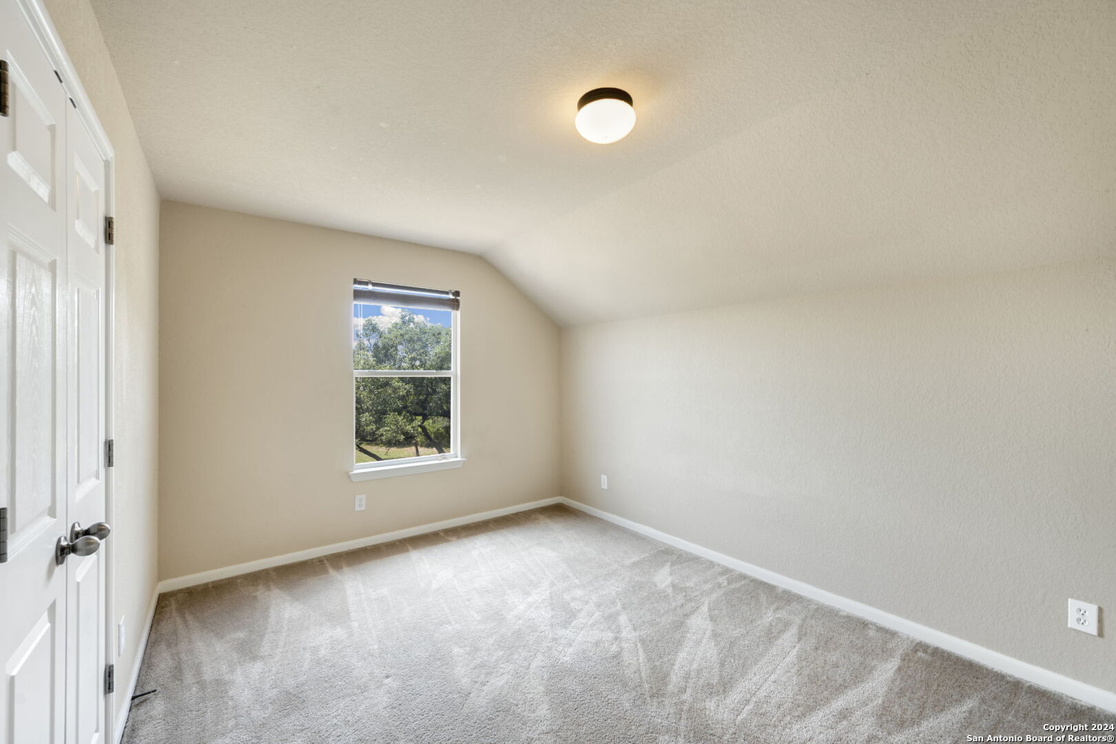 17132 Bandera Rd