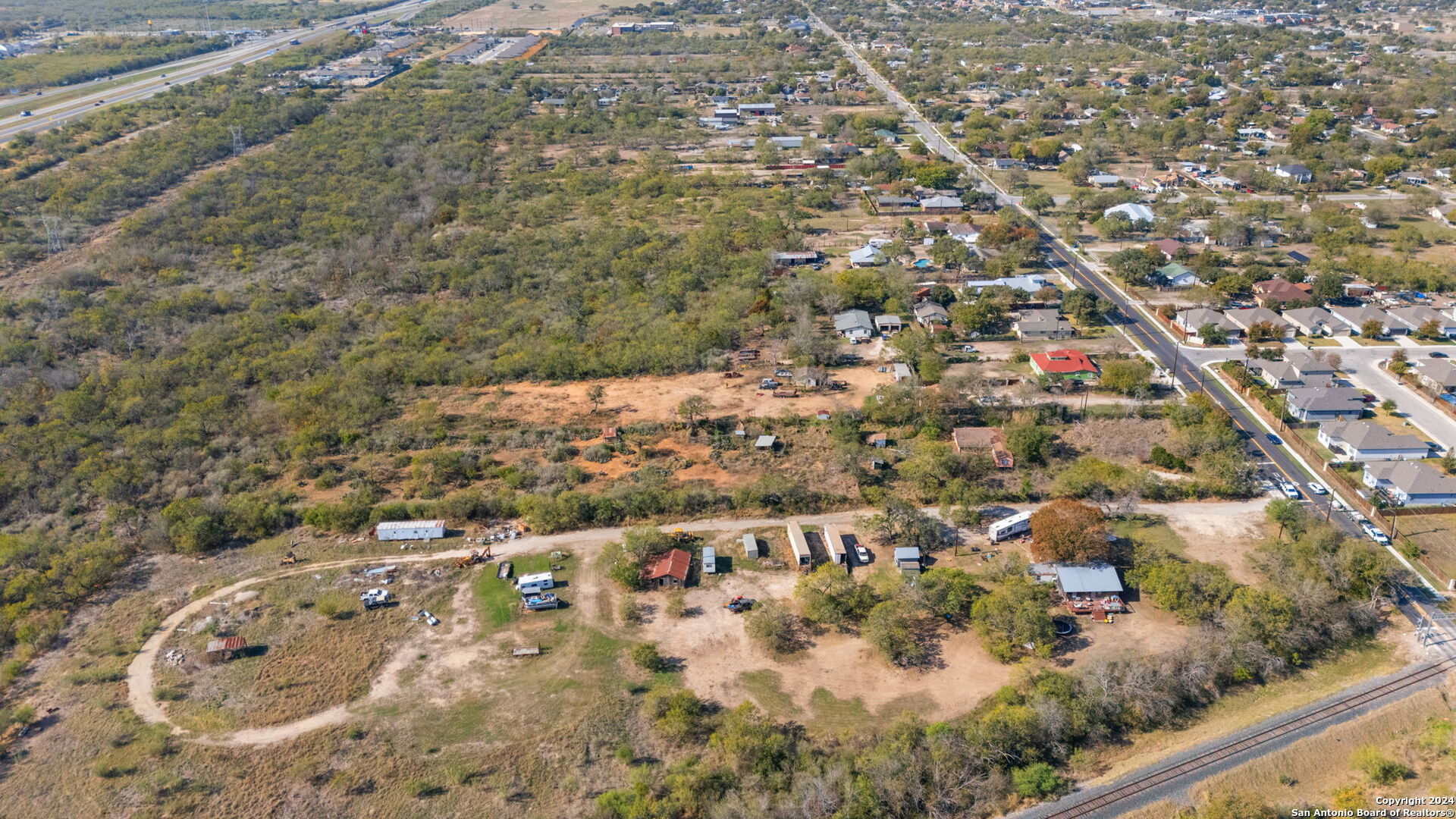 718 W VILLARET BLVD