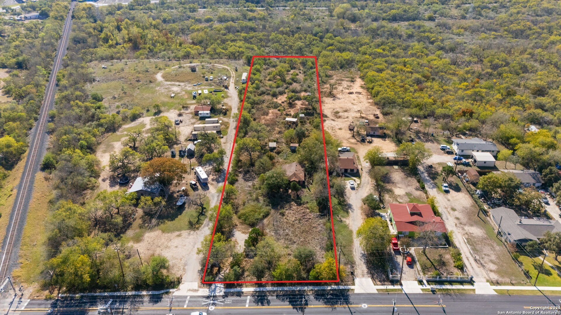 718 W VILLARET BLVD